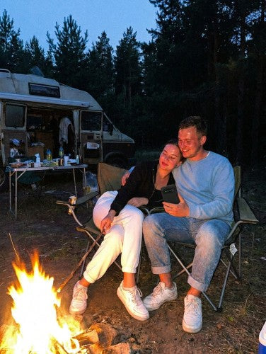 ECOVOX Portable WiFi Review: Staying Connected on a Weekend Camping Trip